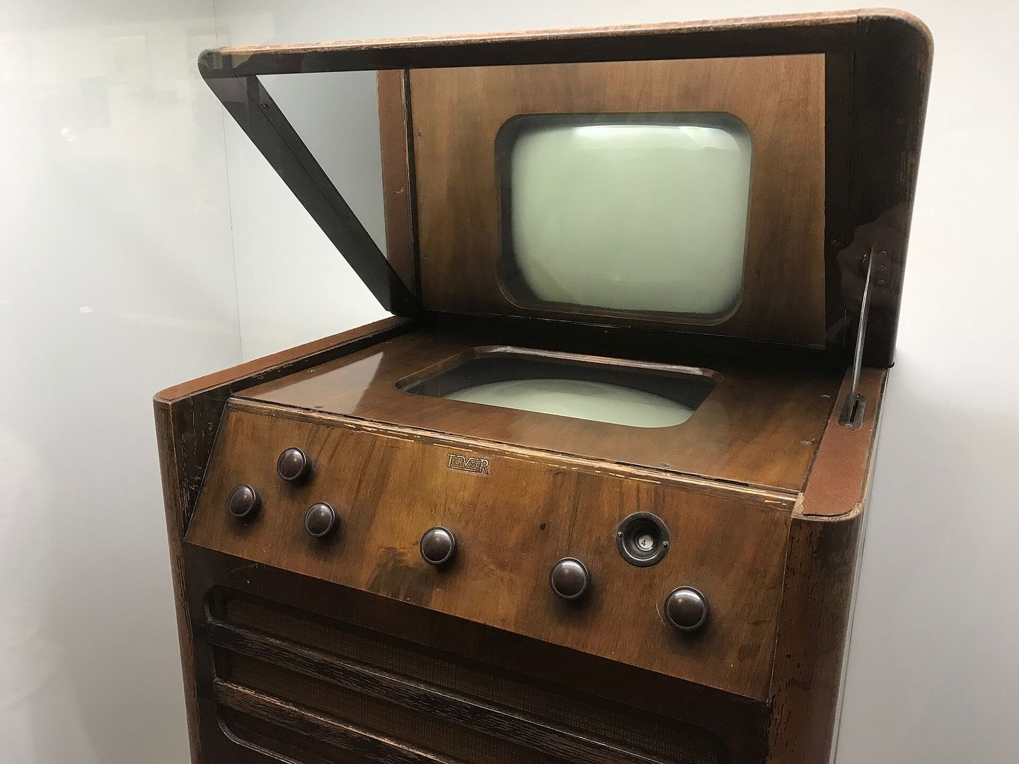 Baird mirror-lid television receiver from 1936