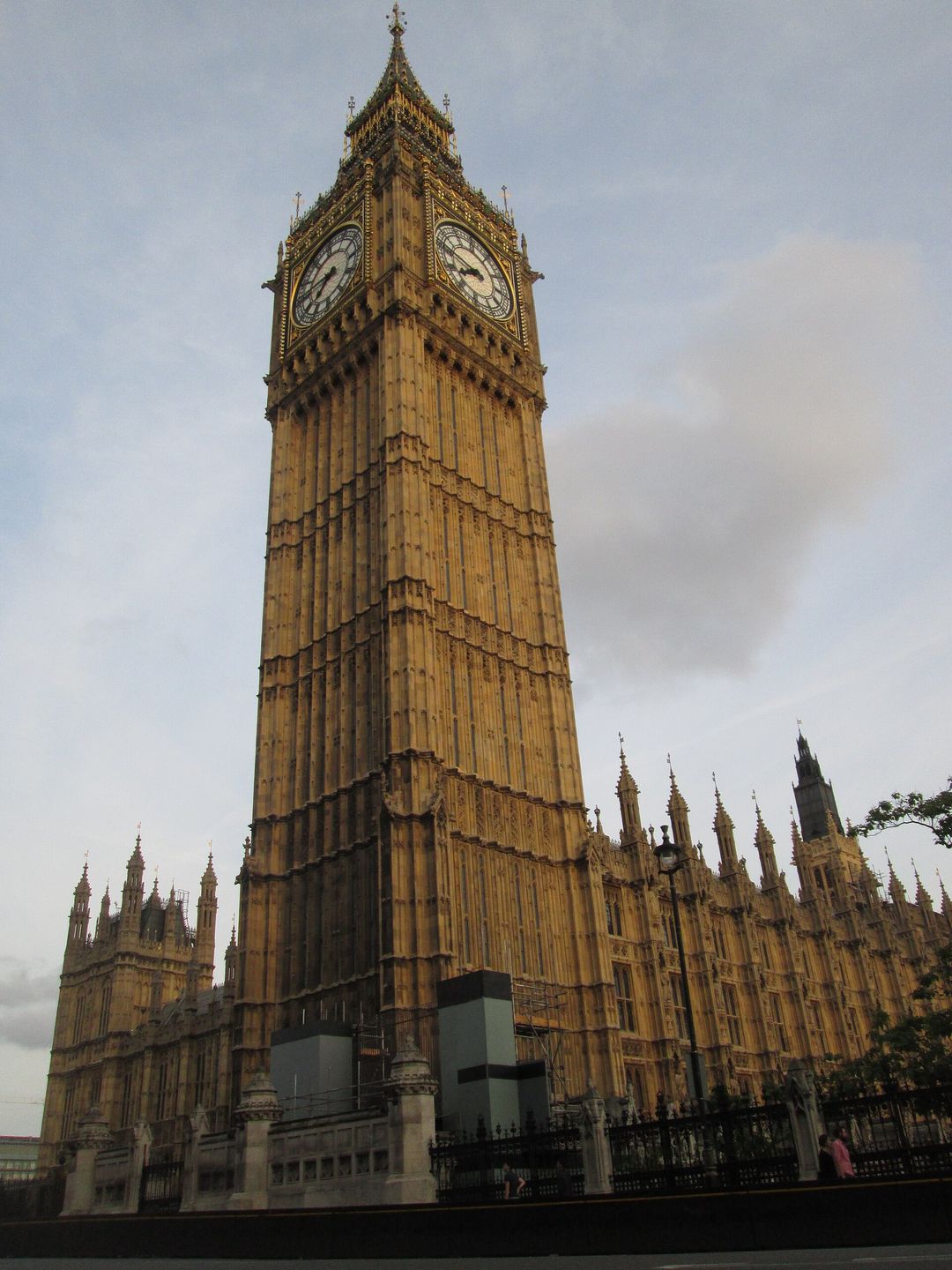 elizabeth tower (big ben) at the palace of westminster, london