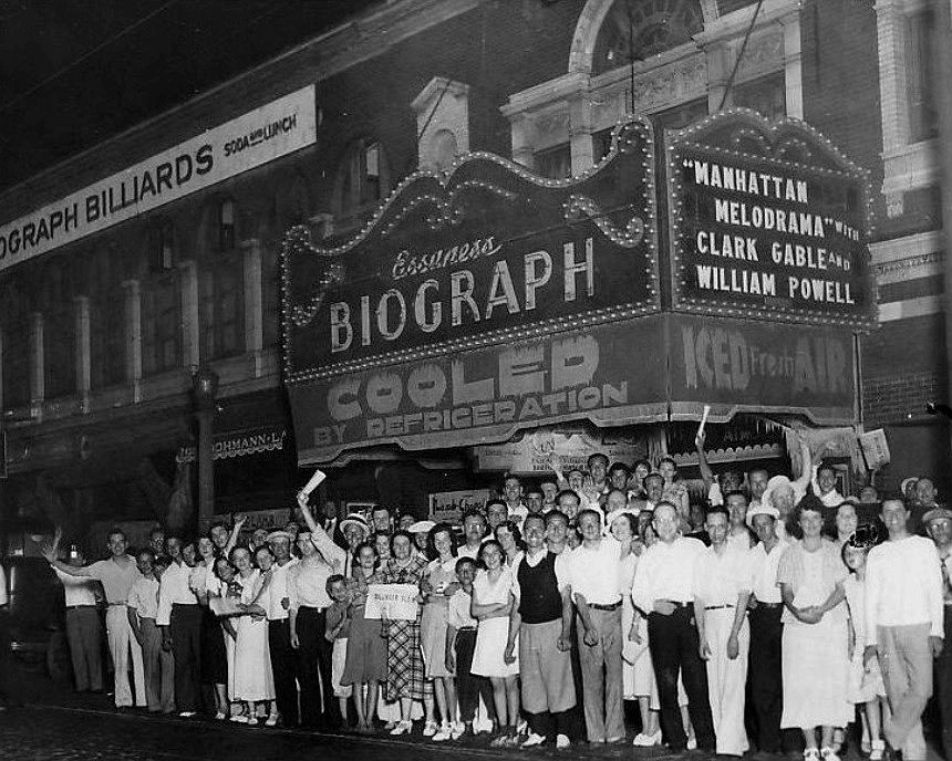 crowd gathered outside the biograph theater after john dillinger was shot, july 1934