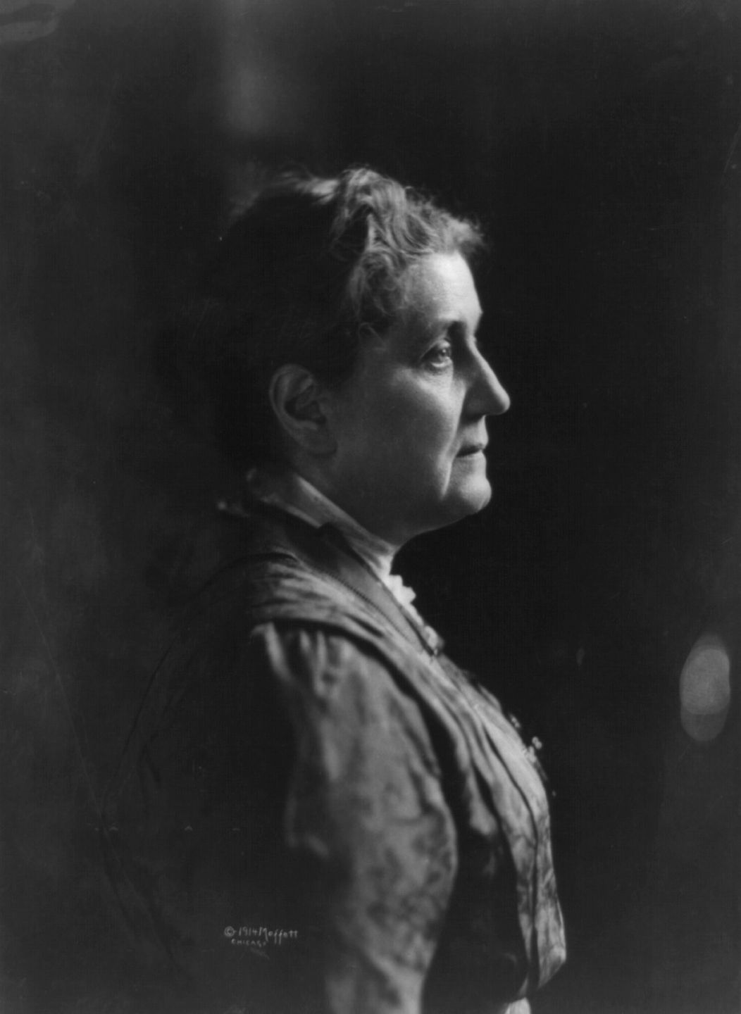 jane addams, social reformer and nobel peace prize laureate