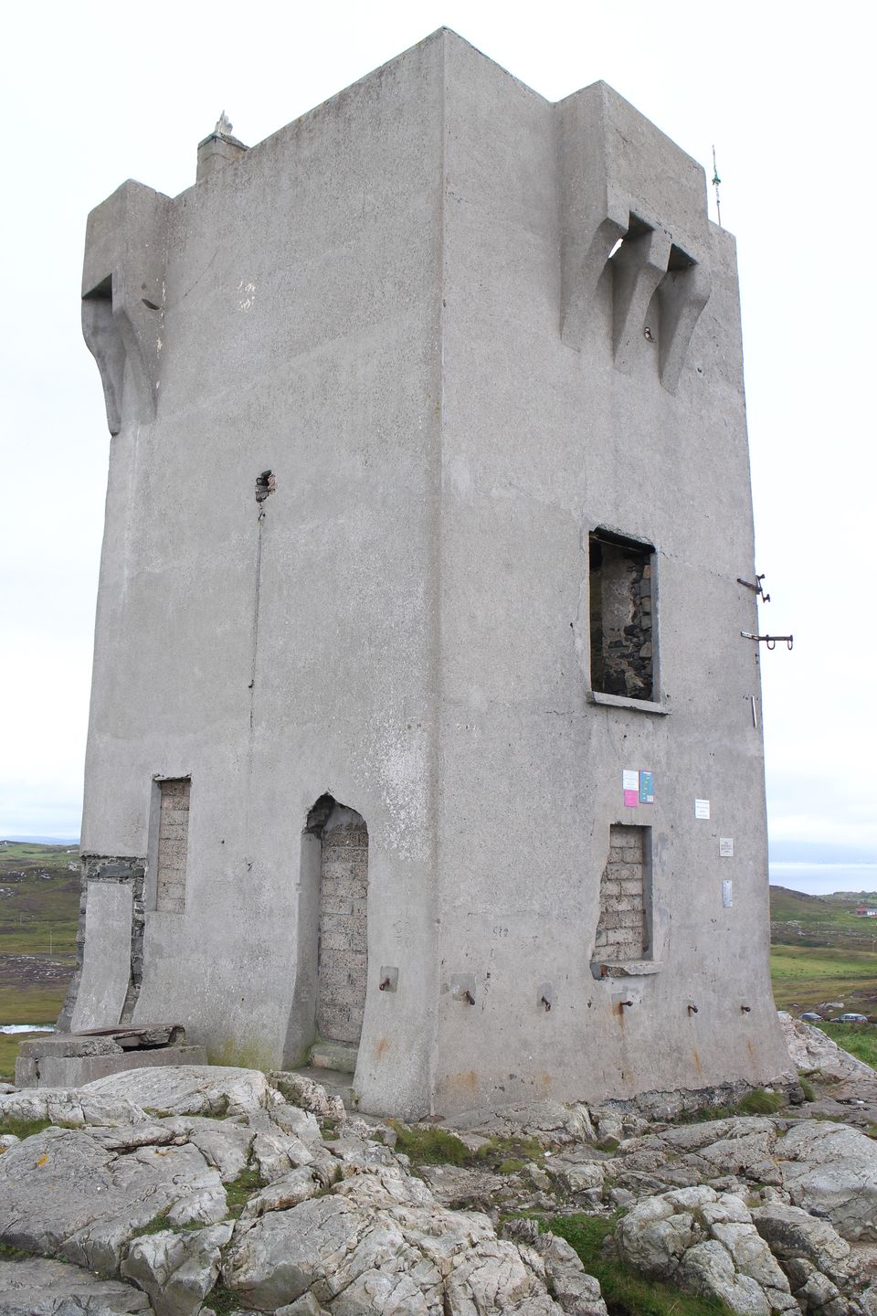 a marconi wireless telegraph station, the type of installation that transmitted the cqd and sos distress signals across the ocean