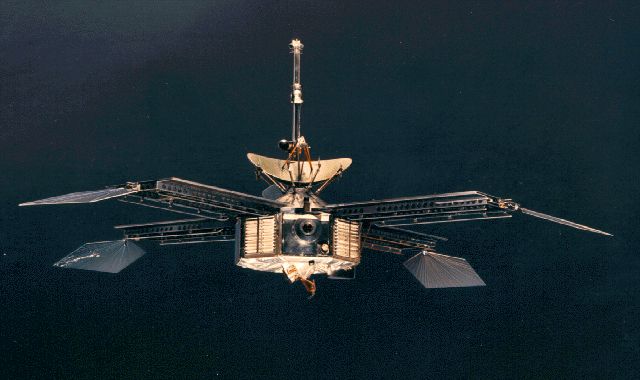 Mariner 4 spacecraft during assembly
