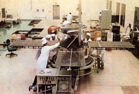 Engineers checking the Mariner 4 spacecraft before its 1964 launch to Mars