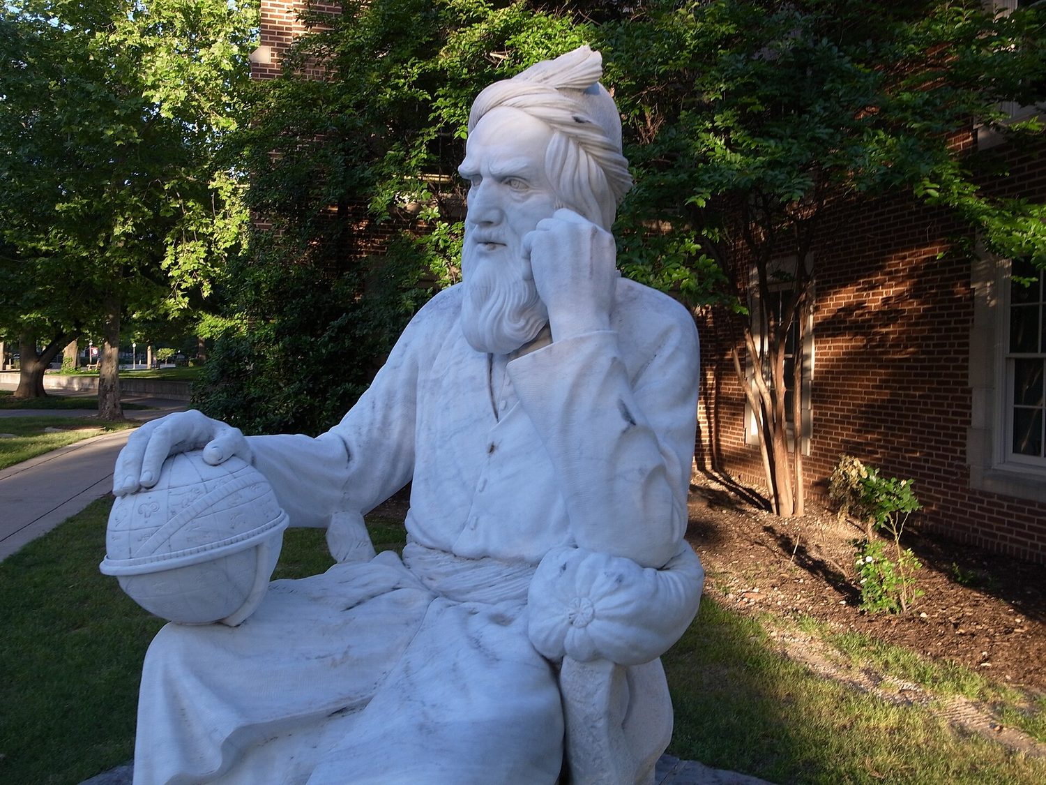 Statue of Omar Khayyam