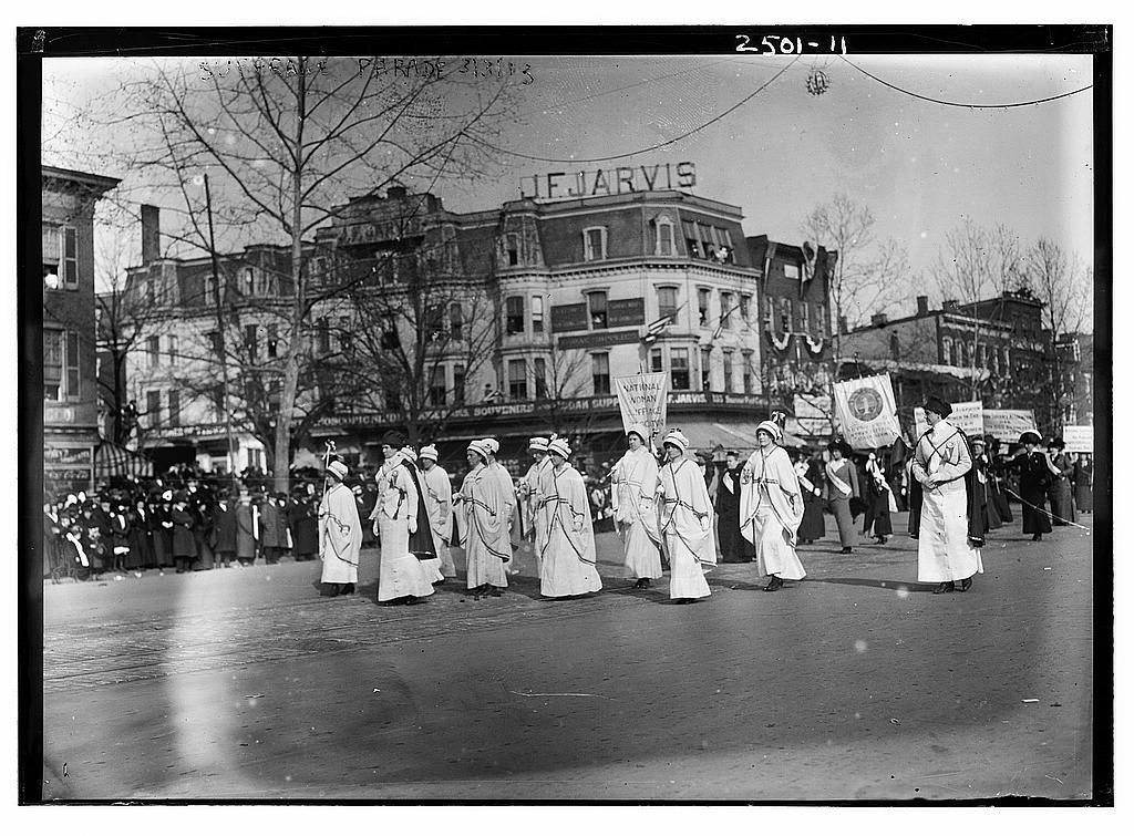 Marchers in the 1913 woman suffrage procession