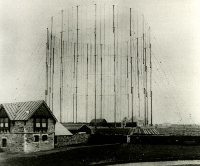 circular antenna array at marconi's poldhu wireless station, cornwall, 1901