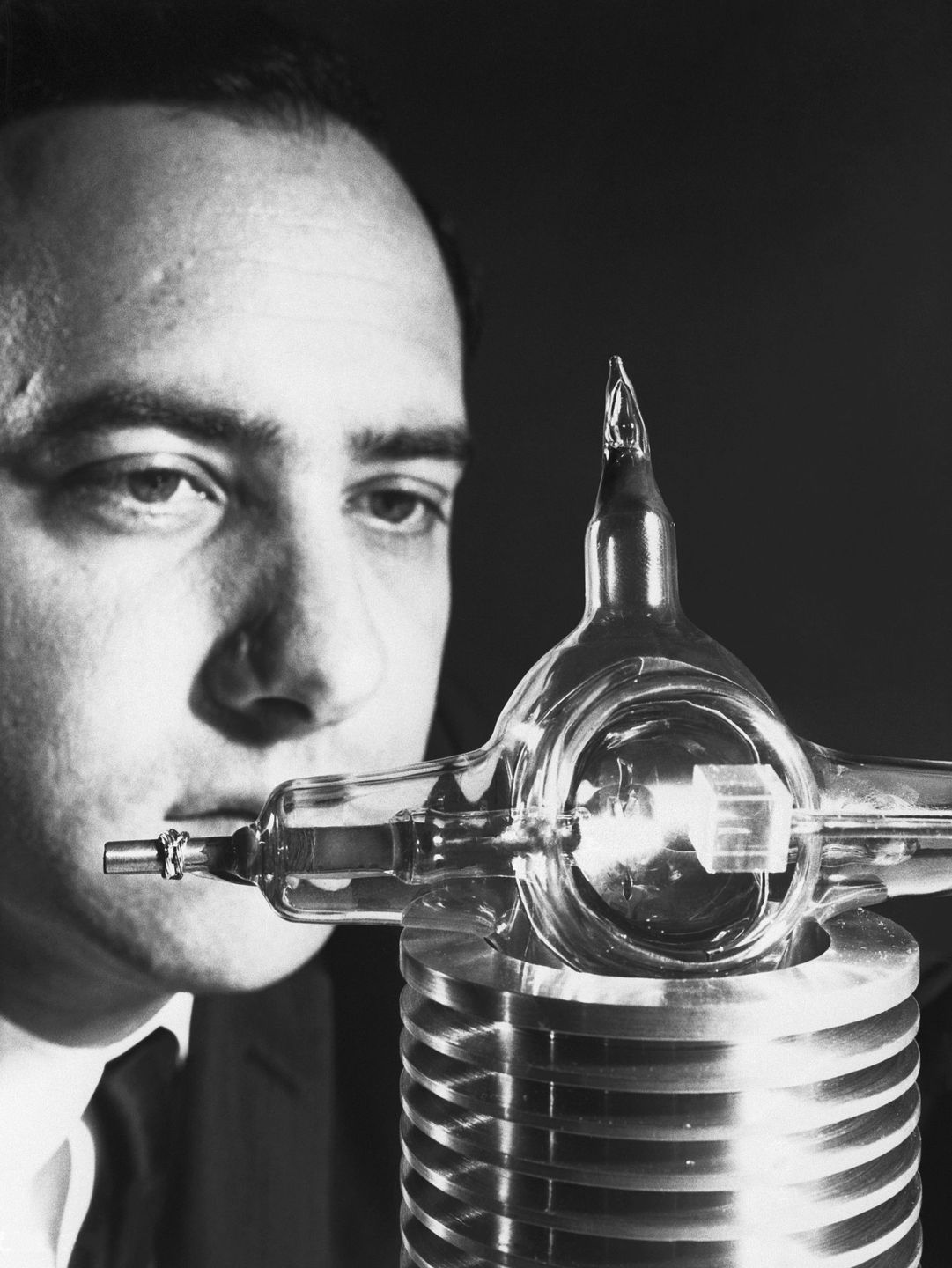 Theodore Maiman with his laser device in New York, 1960