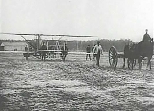 Wilbur Wright flying his aircraft at Le Mans, France, in 1908