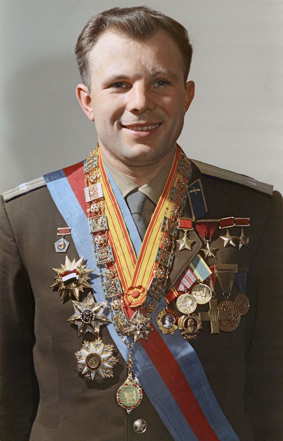 yuri gagarin in military uniform with medals and awards